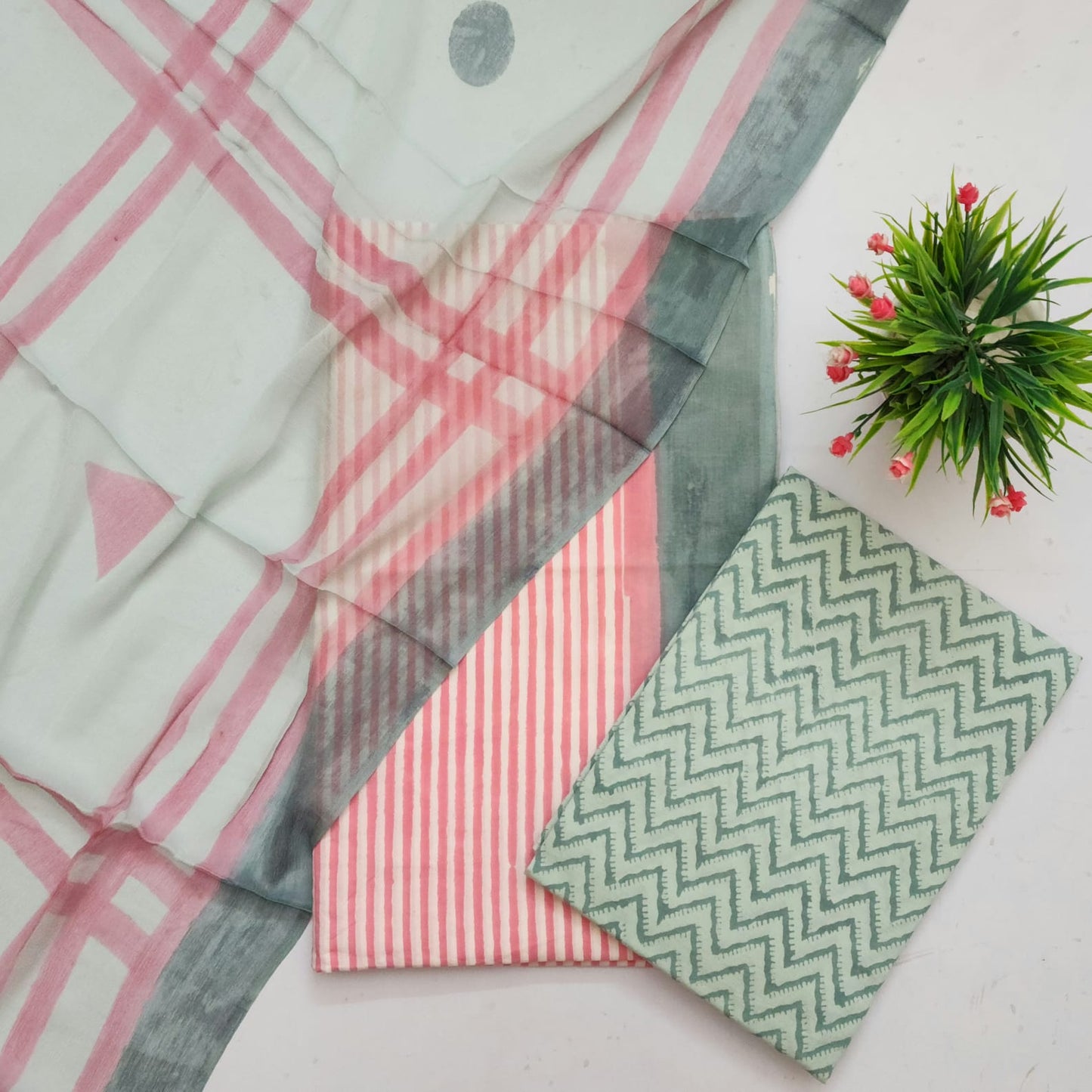 Cotton Handblock With Chiffon Duppata